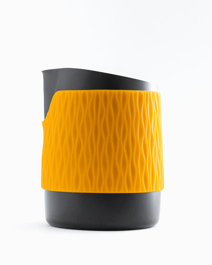 WPM 450ml Black Milk Pitcher (Round - Handleless)